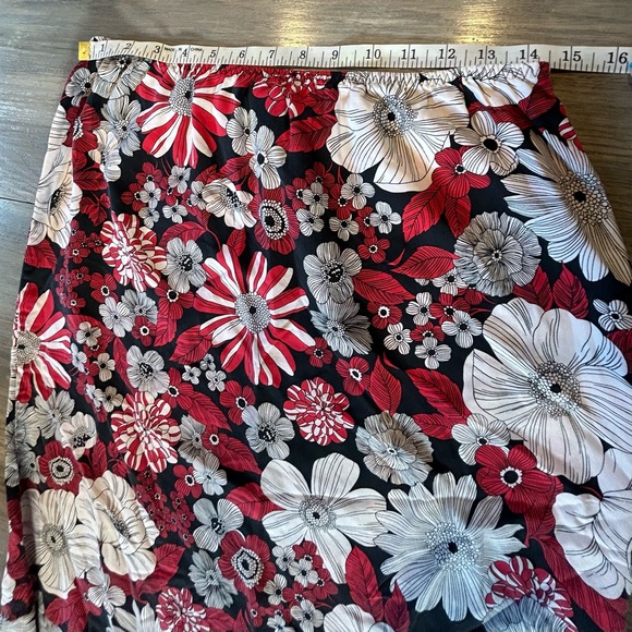 100% Silk Floral Y2K Midi A-Line Skirt Size M - Picture 6 of 8